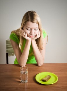 l-anorexie-pointee-du-doigt-18032015181